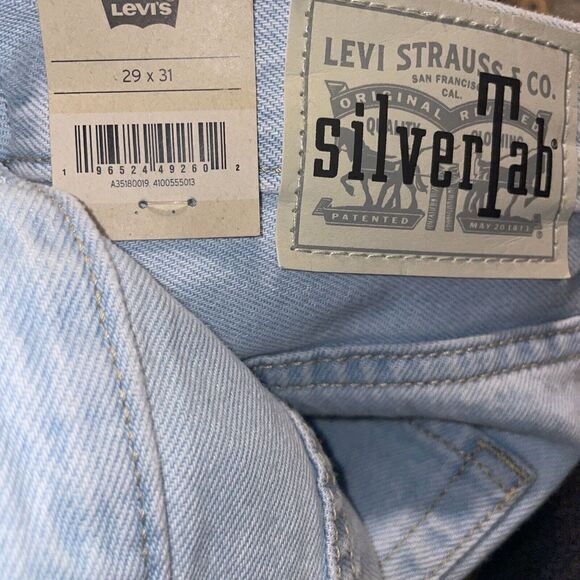 Levi's Silver Tab ‘94 Baggy Jeans‎ Sz 29 Light Wash Mid Rise Ripped Straight NWT - Picture 6 of 10